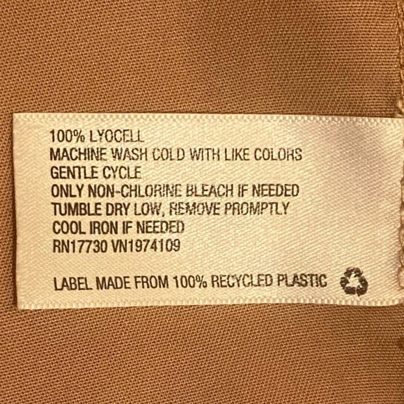 Universal Thread Good Co Long Sleeve Front Button Hi-Low Blouse - Picture 4 of 4